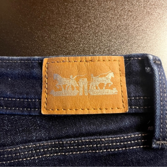 Levi’s 529 Fit Jeans - Picture 5 of 7